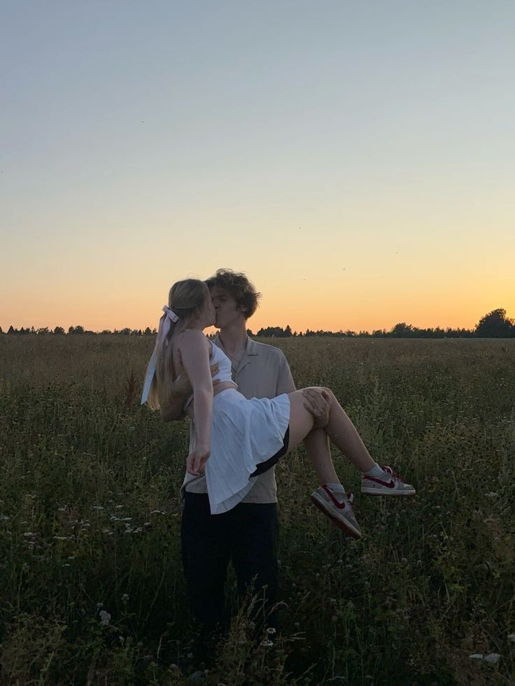 meeting woman online